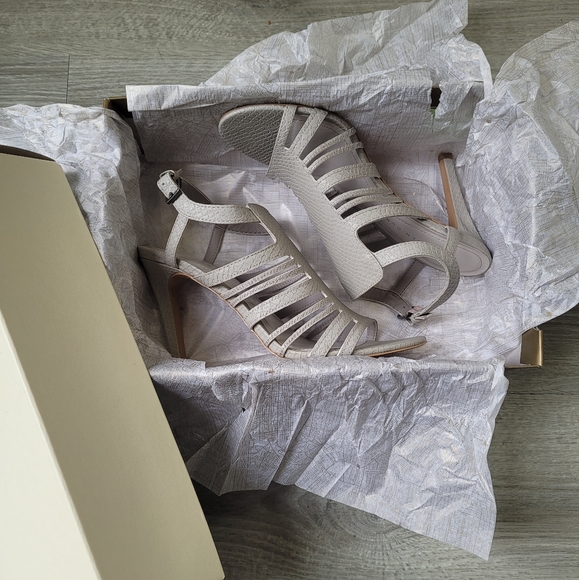 Lauren Conrad Sutton Strappy Sandals - Picture 7 of 9